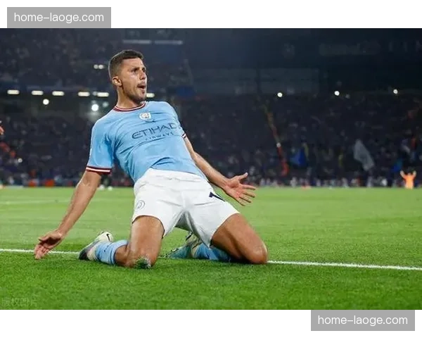 罗德里复出提升曼城中场硬度 传控体系运转更顺畅